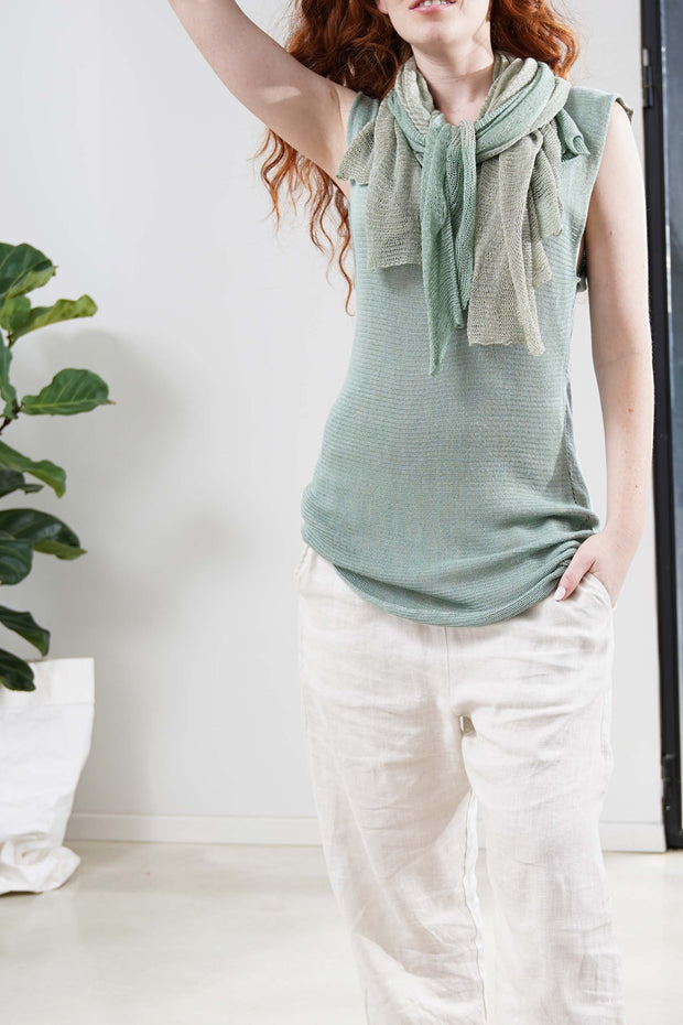 Boat neck sleeveless knit top - Green Teal / Aqua